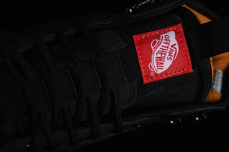 All categories Vans Vans series Vans Hi Vans high-top Vans Sk8-Hi Gore Te Outdoor adventure series round-toe lace-up high-top outdoor functional casual shoes VN0A5I1110J